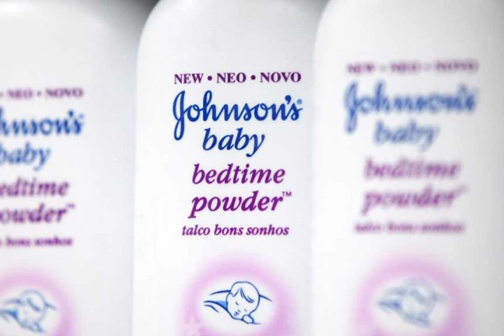 Johnson & Johnson mất 110 triệu USD vì sản phẩm gây ung thư