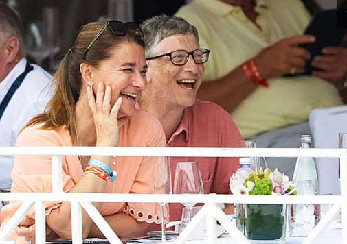 Cặp đôi chia sẻ hình ảnh vui vẻ khi tham dự Global Champions Tour of Monaco năm 2017 ở Monte-Carlo, Monaco.