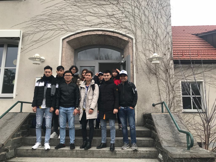 Các bạn học viên của IBA học tập, làm việc tại CHLB Đức.