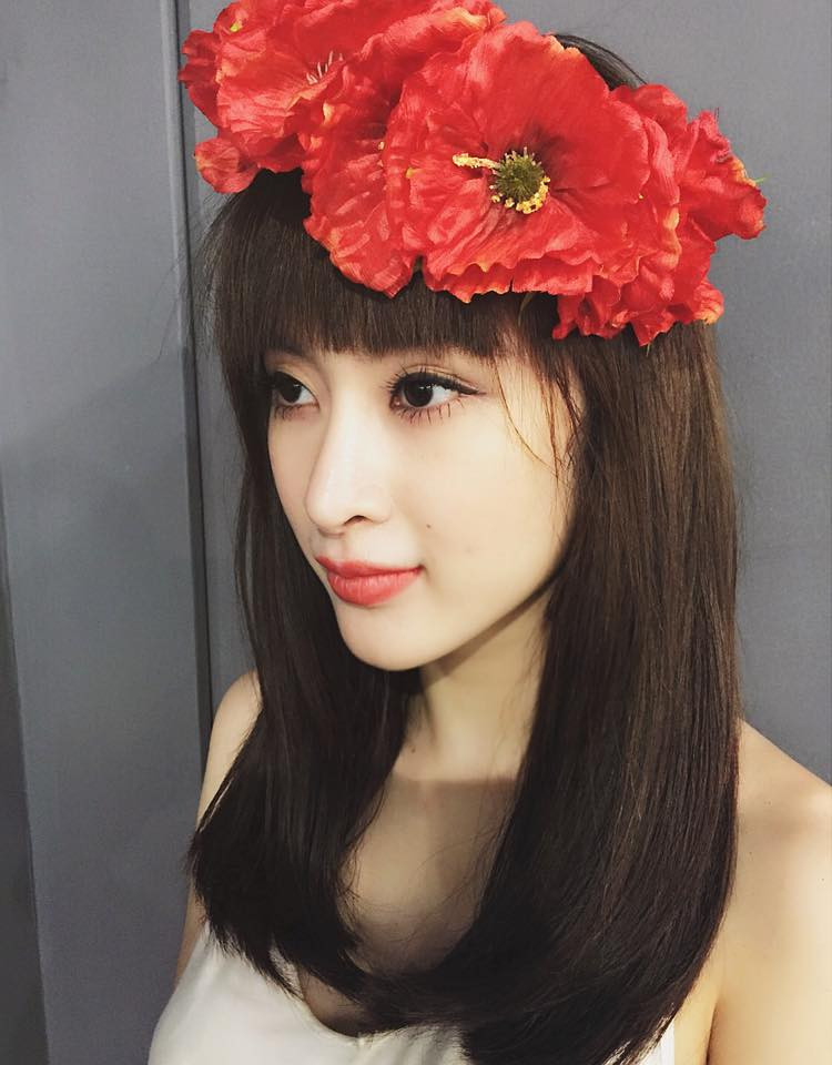 Minh Hằng hở lưng cưỡi đà điểu, Trấn Thành "say" nhan sắc Diễm My ảnh 7 Minh Hằng hở lưng cưỡi đà điểu, Trấn Thành