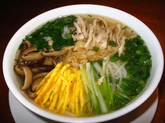 Cách nấu bún thang thơm ngon cho bữa sáng