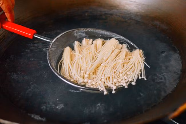 Nấm trộn mỡ hành, thử sẽ mê ngay! ảnh 4