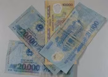 Chỉ tiết kiệm những đồng tiền lẻ 10.000-20.000 đồng mà sau hơn 5 năm, chị Hường đã có trong tay cuốn sổ tiết kiệm 400 triệu đồng