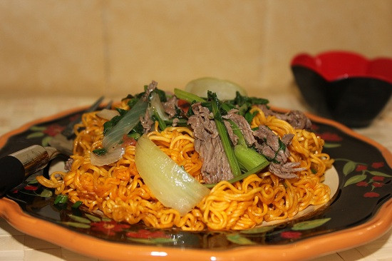 3 món ngon hấp dẫn biến tấu từ mì tôm - Ảnh 2 3 món ngon hấp dẫn biến tấu từ mì tôm - Ảnh 2