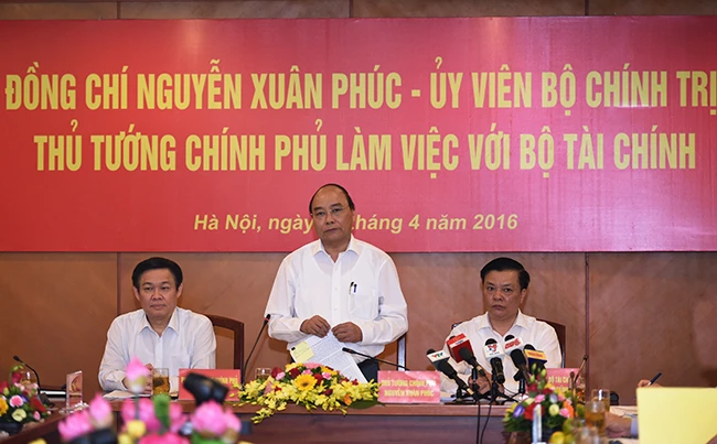 Thủ tướng Nguyễn Xuân Phúc phát biểu chỉ đạo tại buổi làm việc