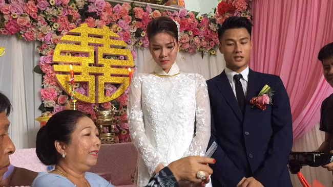 Sự thật chuyện Khắc Tiệp, Ngọc Trinh không tới mừng Kỳ Hân