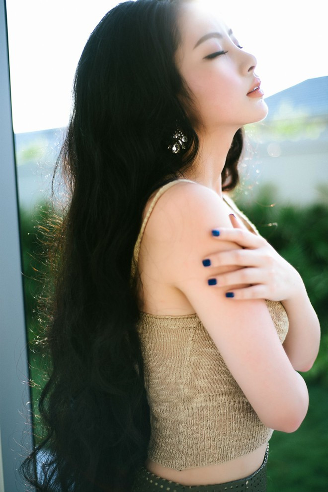 Hoa hậu các dân tộc khoe mái tóc dài. Hoa hậu các dân tộc Việt Nam 2013 lạ lẫm với tóc xù