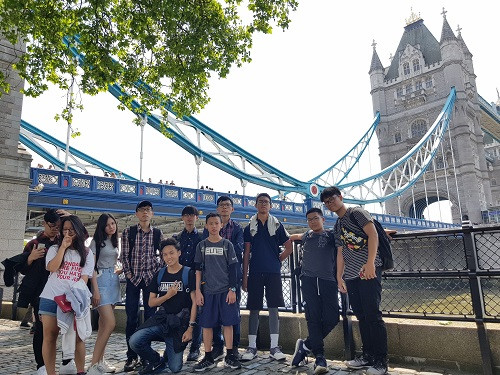 Học viên Việt Nam tham gia Trại hè OEA Oxford, UK Học viên Việt Nam tham gia Trại hè OEA Oxford, UK