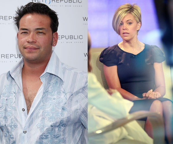 Tuy nhiên, danh tiếng đã phá vỡ cuộc hôn nhân của họ. Kate nhận ra rằng nếu cô đối xử với chồng như một đứa trẻ thì show của họ sẽ tăng lượng người xem. Cuối cùng, Kate đi quá xa khiến Jon không thể chịu được thêm, show Jon and Kate Plus Eight vì thế cũng bị hủy bỏ. Tuy nhiên, danh tiếng đã phá vỡ cuộc hôn nhân của họ. Kate nhận ra rằng nếu cô đối xử với chồng như một đứa trẻ thì show của họ sẽ tăng lượng người xem. Cuối cùng, Kate đi quá xa khiến Jon không thể chịu được thêm, show Jon and Kate Plus Eight vì thế cũng bị hủy bỏ.