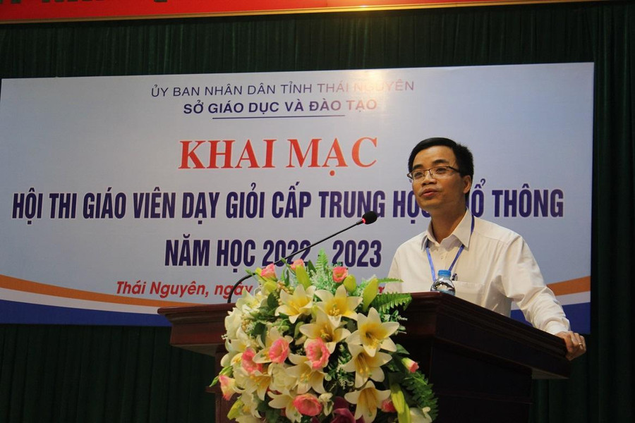 Tiến sĩ Đào Xuân Tân, Phó Giám đốc Sở GD&ĐT tỉnh Thái Nguyên phát biểu khai mạc Hội thi. Tiến sĩ Đào Xuân Tân, Phó Giám đốc Sở GD&ĐT tỉnh Thái Nguyên phát biểu khai mạc Hội thi.