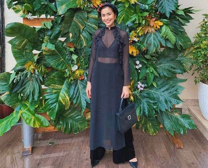 Tránh ngay những lỗi phản cảm sao Việt thường mắc khi mặc áo dài ngày Tết