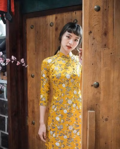 Tránh ngay những lỗi phản cảm sao Việt thường mắc khi mặc áo dài ngày Tết ảnh 8