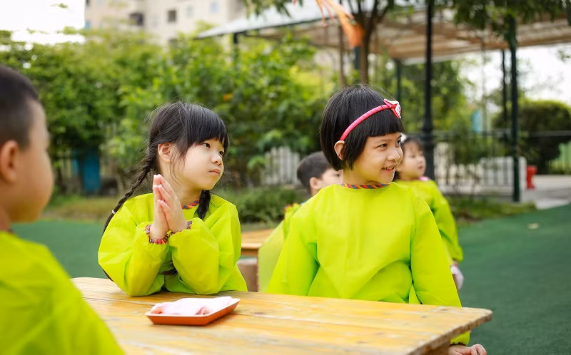 Nhiều trường mầm non tư thục tại Hà Nội đứng trước bài toán thiếu giáo viên.