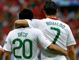 Messi có sự nghiệp lẫy lừng tại sân Nou Camp, được cổ động viên yêu mến.