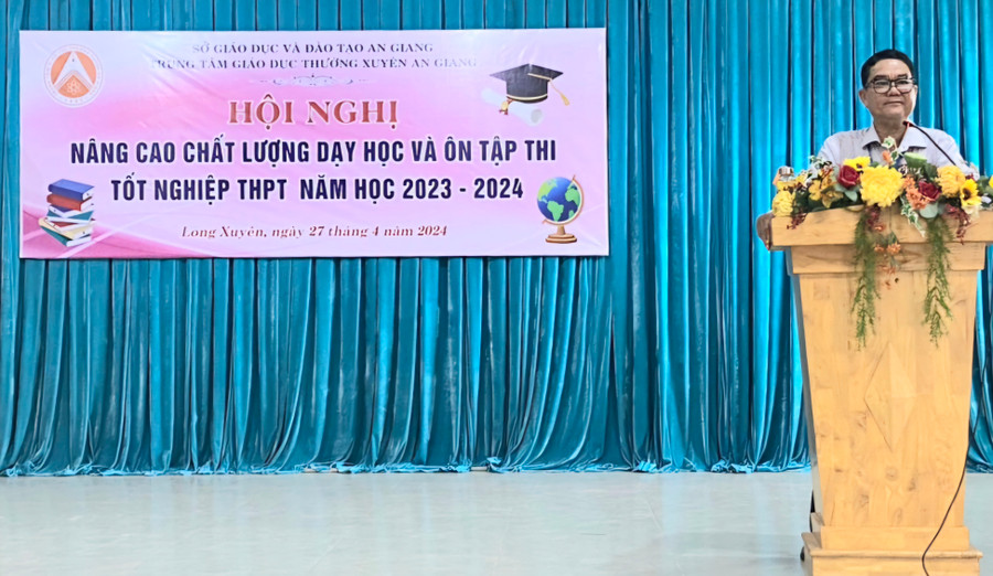 Ông Lâm Huỳnh Mạnh Đông - Giám đốc Trung tâm GDTX An Giang phát biểu tại Hội nghị. Ông Lâm Huỳnh Mạnh Đông - Giám đốc Trung tâm GDTX An Giang phát biểu tại Hội nghị.