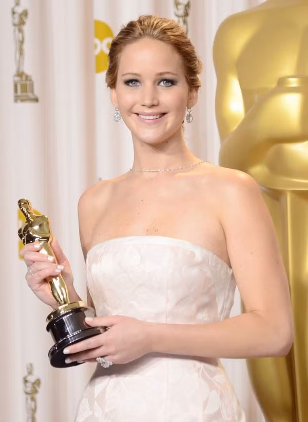 Hình ảnh: Giải mã lời nguyền ám trên tượng vàng Oscar số 6