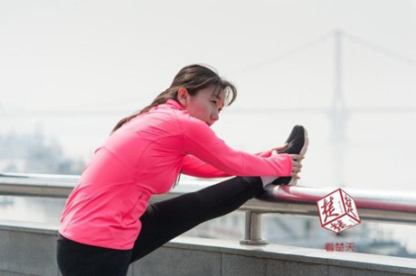 Nữ pháp y xinh đẹp vẫn Nu phap y xinh dep van
