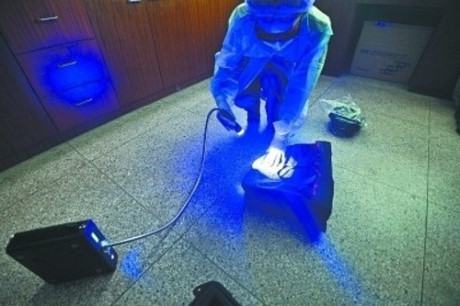 Nữ pháp y xinh đẹp vẫn Nu phap y xinh dep van