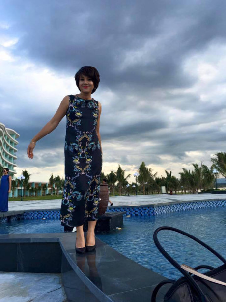 Con gái đã là thiếu nữ, MC Diễm Quỳnh vẫn trẻ đẹp quên tuổi tác - Ảnh 6 Con gai da la thieu nu, MC Diem Quynh van tre dep quen tuoi tac - Anh 6