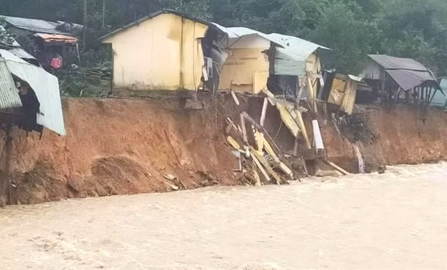 Lũ lớn cuốn trôi 14 nhà dân ở Trà Leng ảnh 3