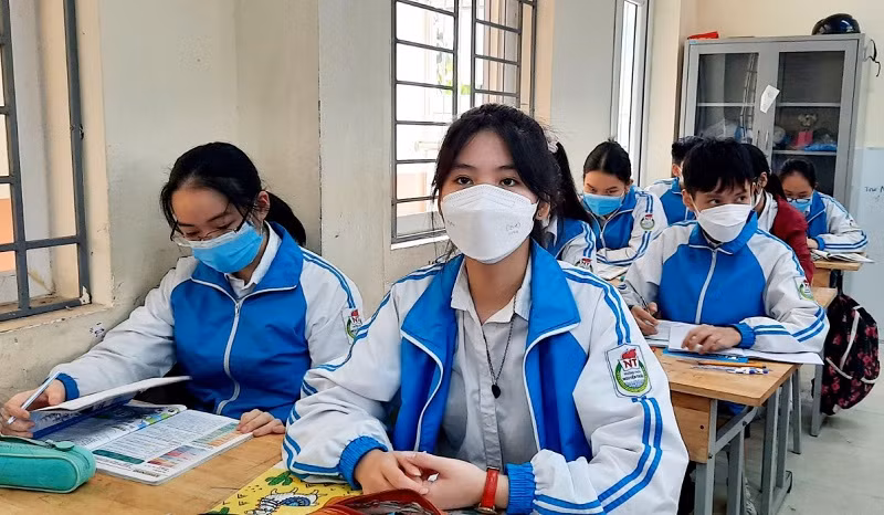 Học sinh Trường THCS Nguyễn Trãi, quận Hà Đông đang tập trung hoàn thành chương trình học kỳ II. 