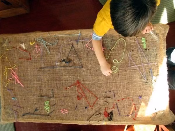 25 trò chơi tại nhà không tốn một xu mà vui “nổ trời” cho trẻ ảnh 12