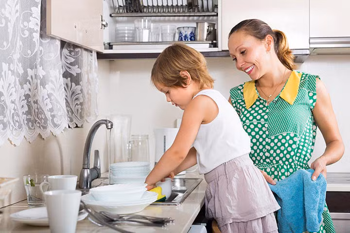 Hiếu thảo là gì? Thực ra cha mẹ chỉ cần một hành động nhỏ này