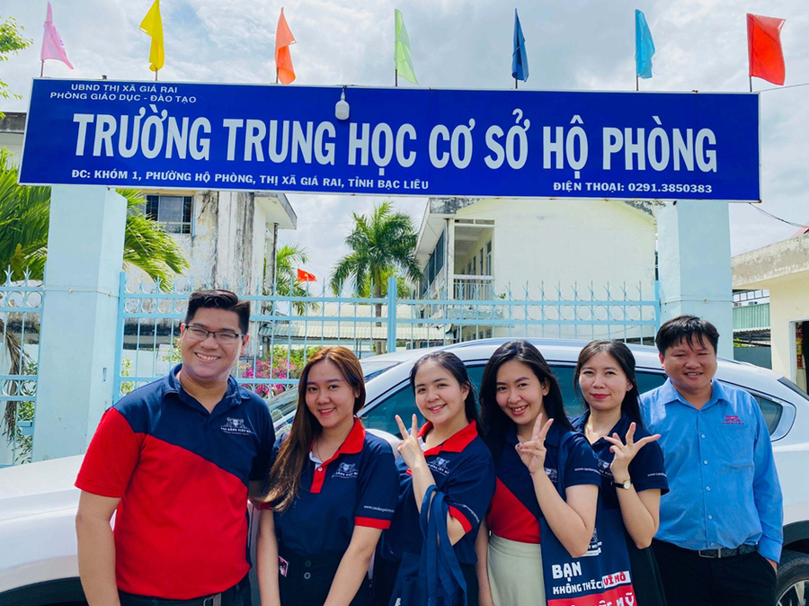Chuyến định hướng nghề nghiệp của Cao đẳng Việt Mỹ Cần Thơ tại các điểm trường THCS, THPT tại Bạc Liêu. Chuyến định hướng nghề nghiệp của Cao đẳng Việt Mỹ Cần Thơ tại các điểm trường THCS, THPT tại Bạc Liêu.