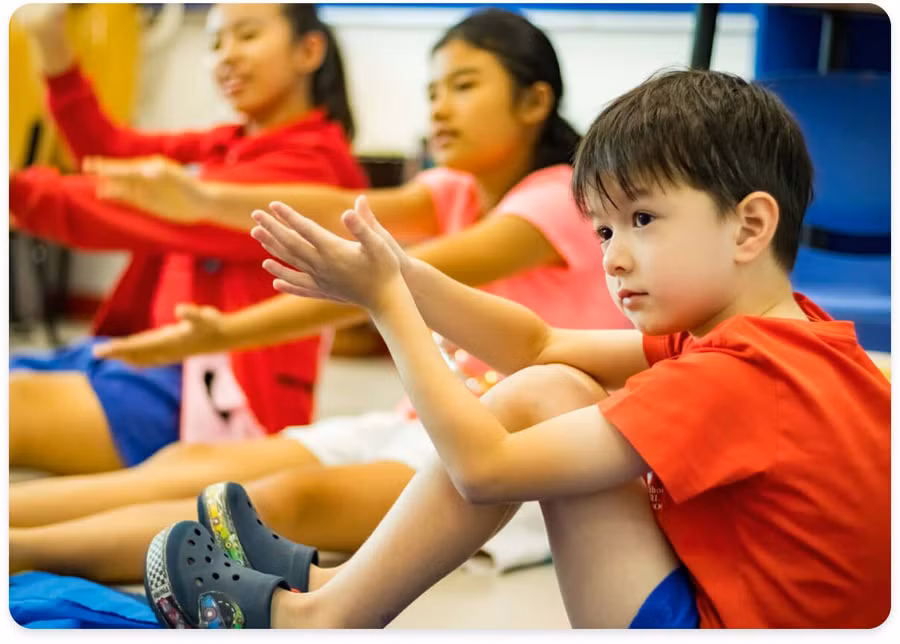 Trang bị tính chủ động tìm tòi, học hỏi cái mới là cách rèn luyện kỹ năng thích nghi cho trẻ. Ảnh minh họa: ITN.