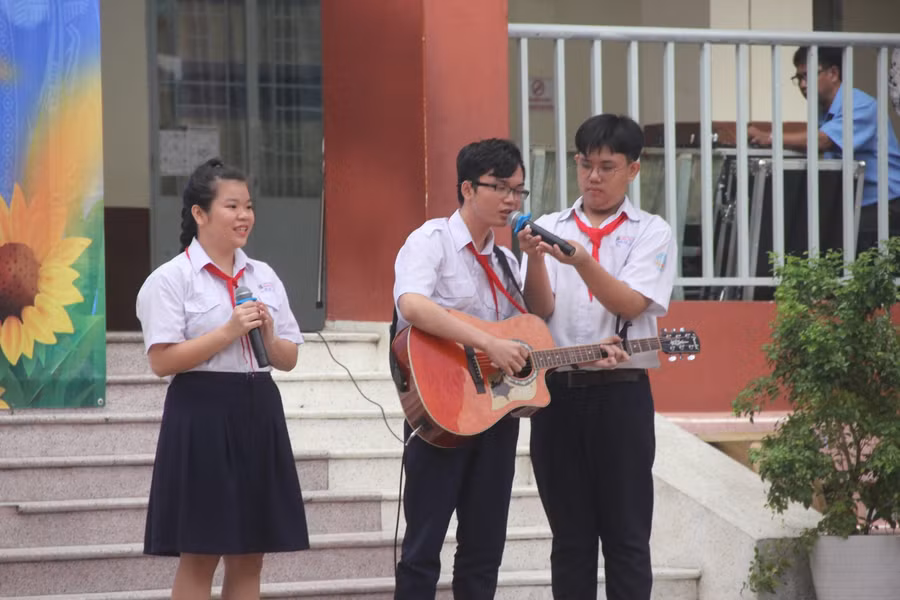 Tiết mục Trao duyên lớp 9/4