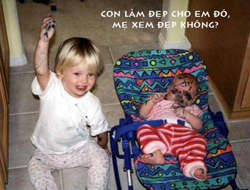 Cười té ghế với những tai nạn son phấn do bé yêu gây ra ảnh 16 cuoi te ghe voi nhung tai nan son phan do be yeu gay ra - 16