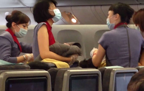 Những ca sinh con "thót tim" trên độ cao hàng nghìn mét ảnh 2 nhung ca sinh con