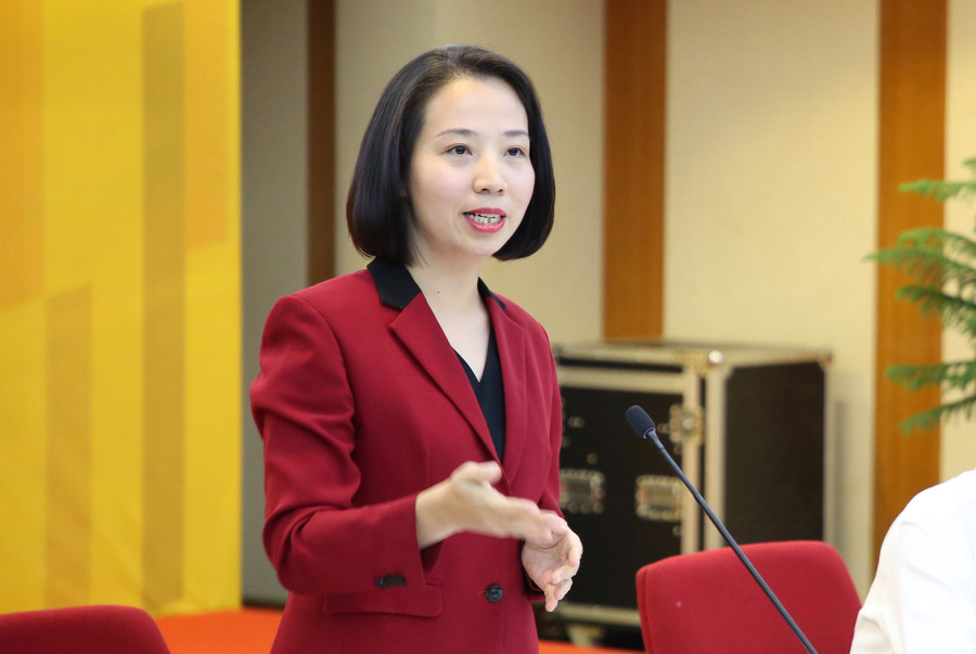 Bà Lê Quang Thục Quỳnh, Tổng Giám đốc Anh văn Hội Việt Mỹ Bà Lê Quang Thục Quỳnh, Tổng Giám đốc Anh văn Hội Việt Mỹ