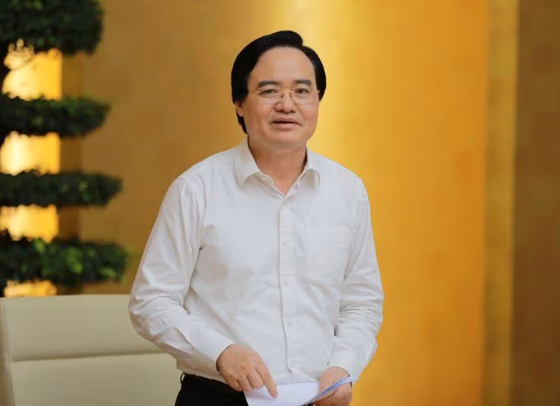 Bộ trưởng Bộ GD&ĐT Phùng Xuân Nhạ phát biểu tại cuộc họp