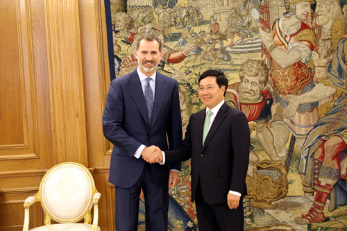 Phó Thủ tướng, Bộ trưởng Bộ Ngoại giao Phạm Bình Minh tiếp kiến Nhà vua Tây Ban Nha Felipe VI. Ảnh: BNG Phó Thủ tướng, Bộ trưởng Bộ Ngoại giao Phạm Bình Minh tiếp kiến Nhà vua Tây Ban Nha Felipe VI. Ảnh: BNG