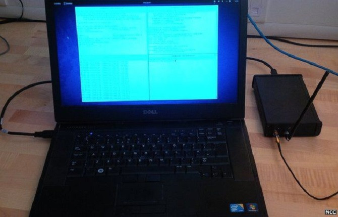Hack xe hơi qua hệ thống radio
