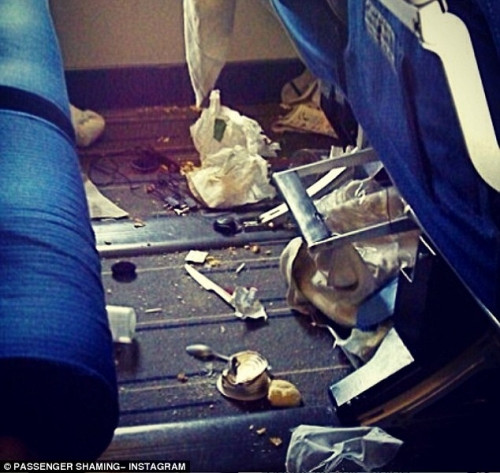 "Đi tiểu vào túi trên máy bay, chuyện khó tin nhưng là sự thật 100%" ảnh 8 "Đi tiểu vào túi trên máy bay, chuyện khó tin nhưng là sự thật 100%" ảnh 8