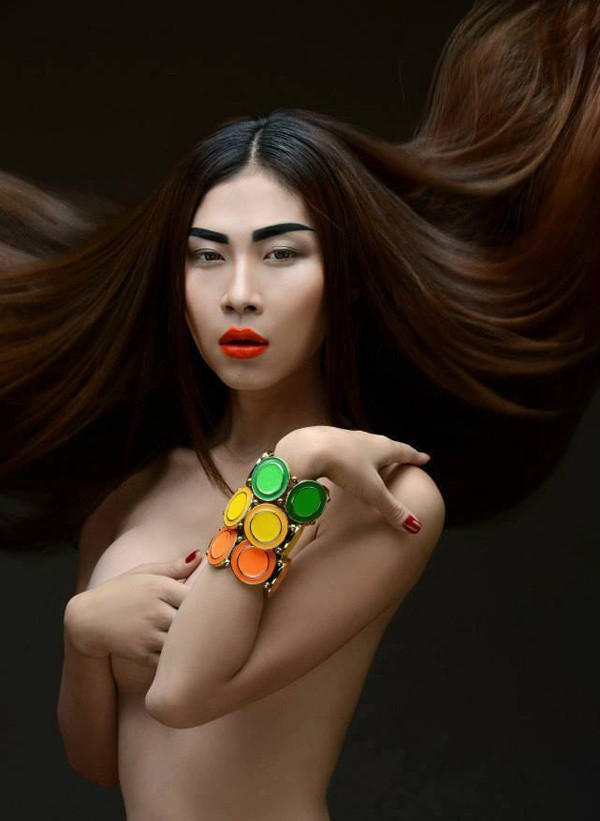 "Ảnh nóng"gây sốc của các mỹ nhân chuyển giới Việt ảnh 7