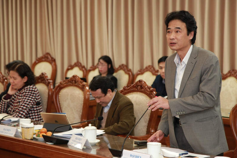 Ông Phạm Hùng Anh - Cục trưởng Cục Cơ sở vật chất (Bộ GD&ĐT) phát biểu tại tọa đàm Ông Phạm Hùng Anh - Cục trưởng Cục Cơ sở vật chất (Bộ GD&ĐT) phát biểu tại tọa đàm