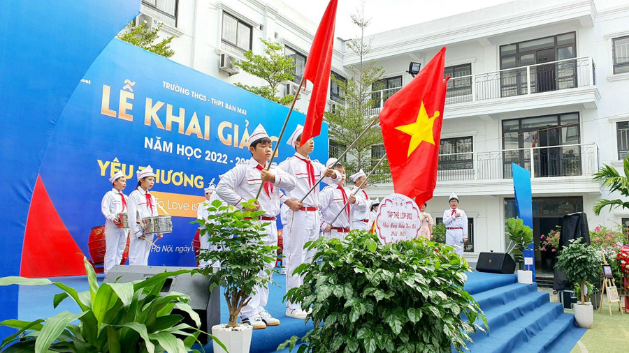 Ngày khai giảng đem đến cho học sinh Ban Mai nhiều bài học ý nghĩa. Ngày khai giảng đem đến cho học sinh Ban Mai nhiều bài học ý nghĩa.