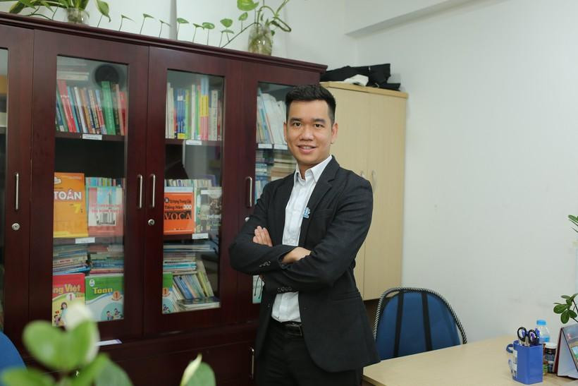 Thầy Phạm Trọng Hiếu. Thầy Phạm Trọng Hiếu.