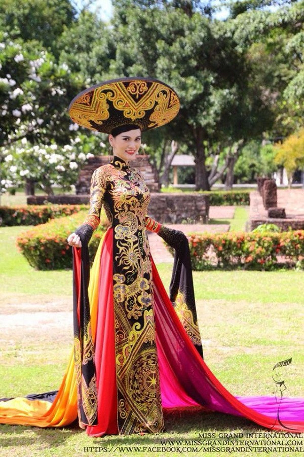 Mỹ nhân “thi chui” giật giải phụ cuộc thi Hoa hậu Quốc tế 2014 ảnh 1