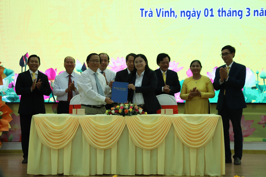 Bệnh viện Trường ĐH Trà Vinh ký kết ghi nhớ hợp tác với Bệnh viện Nhi đồng 1 TPHCM. Bệnh viện Trường ĐH Trà Vinh ký kết ghi nhớ hợp tác với Bệnh viện Nhi đồng 1 TPHCM.