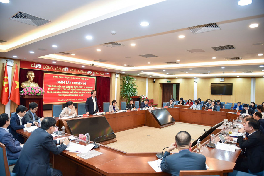 Toàn cảnh buổi làm việc. Toàn cảnh buổi làm việc.
