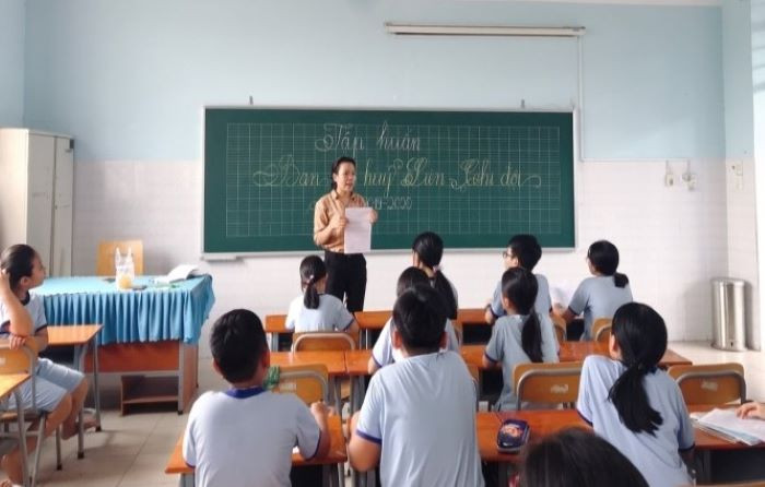 Tập huấn Ban chỉ huy liên chi đội, Trường tiểu học Bình Hoà 2 (Thuận An, Bình Dương). Tập huấn Ban chỉ huy liên chi đội, Trường tiểu học Bình Hoà 2 (Thuận An, Bình Dương).