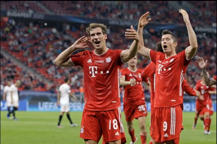 Leon Goretkza “nổ súng” gỡ hòa 1-1 cho Bayern Munich ở phút 34.