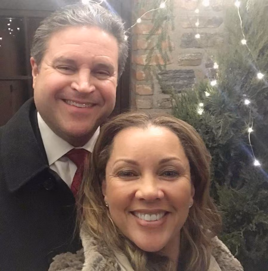 8 cặp đôi nổi tiếng tìm thấy tình yêu ở tuổi xế chiều ảnh 4