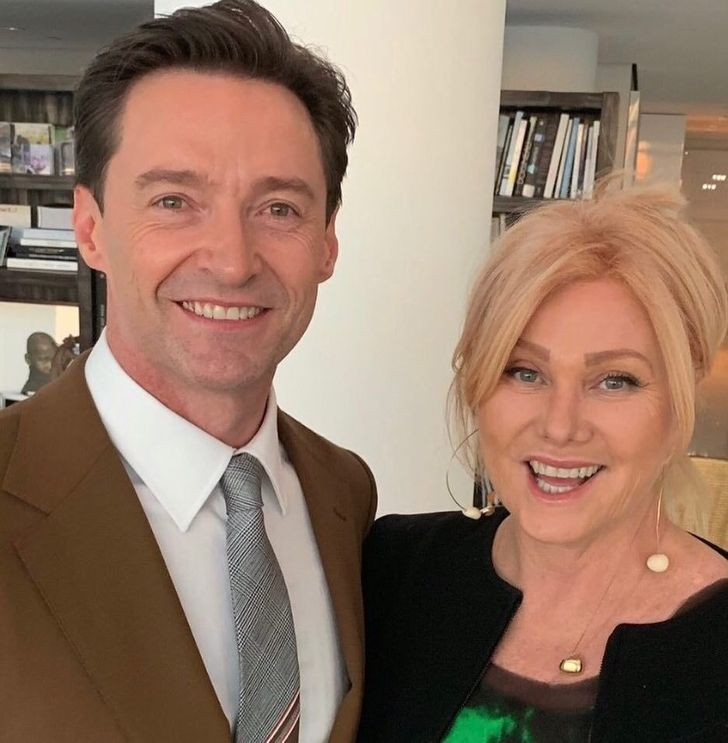 6. Deborra-Lee Furnes và Hugh Jackman - chênh lệch 13 tuổi. 6. Deborra-Lee Furnes và Hugh Jackman - chênh lệch 13 tuổi.