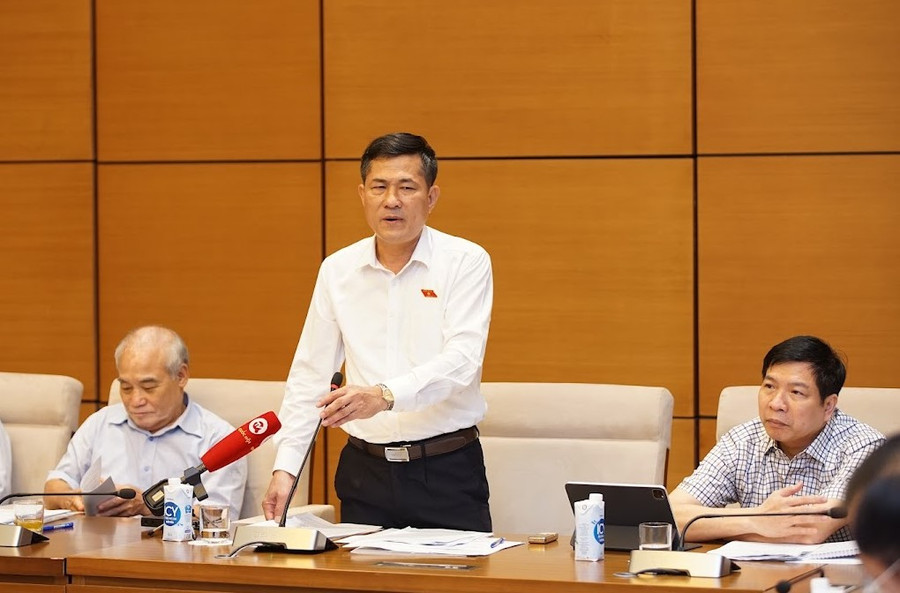 GS.TS Thái Văn Thành phát biểu tại hội thảo ý kiến chuyên gia về quản lý nhà nước đối với nhà giáo trong dự thảo Luật Nhà giáo. GS.TS Thái Văn Thành phát biểu tại hội thảo ý kiến chuyên gia về quản lý nhà nước đối với nhà giáo trong dự thảo Luật Nhà giáo.