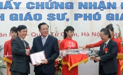 Bổ sung 28 Ủy viên Hội đồng Chức danh giáo sư nhà nước